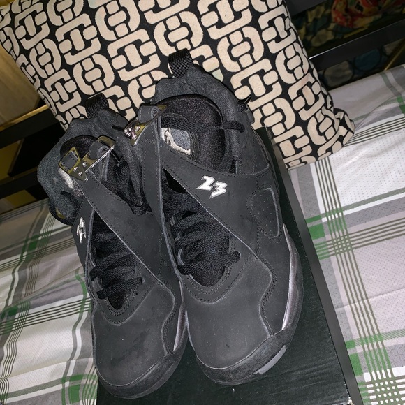Jordan CHROME 8s size 5.5y !!!!! - Picture 4 of 4